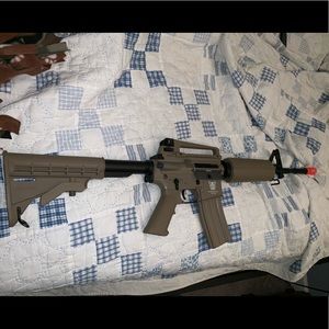 Combat Machine AEG Gas Blowback M4 (Desert Tan)